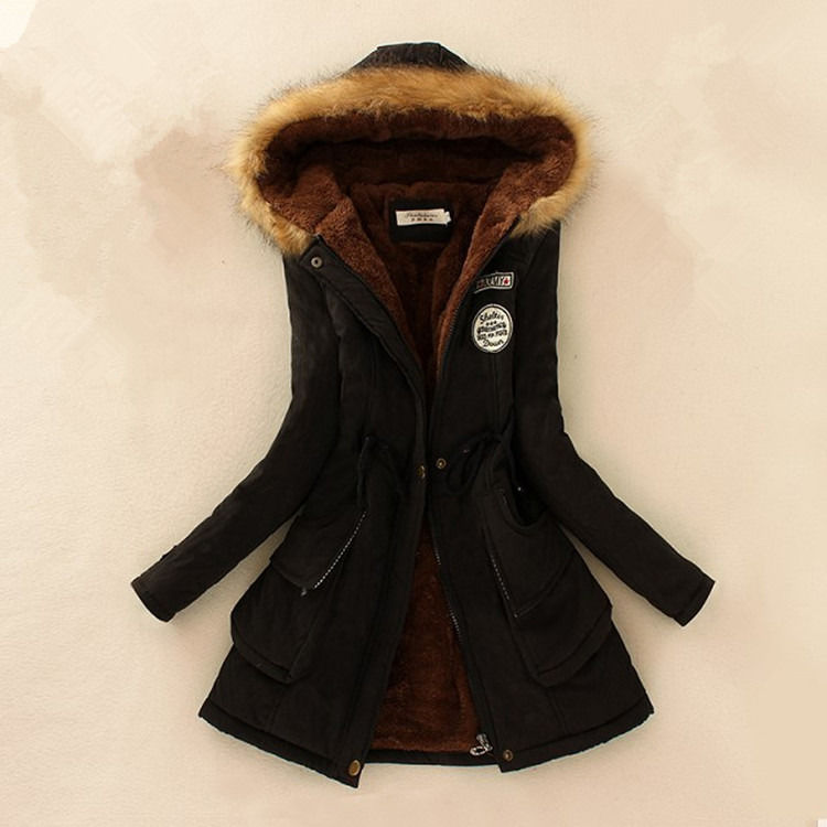 Giacca invernale 2019 Donna traspirante Casual Parka spessa Giacca con rivestimento di lana calda Collare di pelliccia